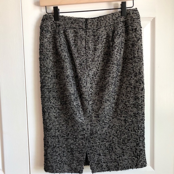 Sexy J. Crew tweed pencil skirt - Picture 5 of 6